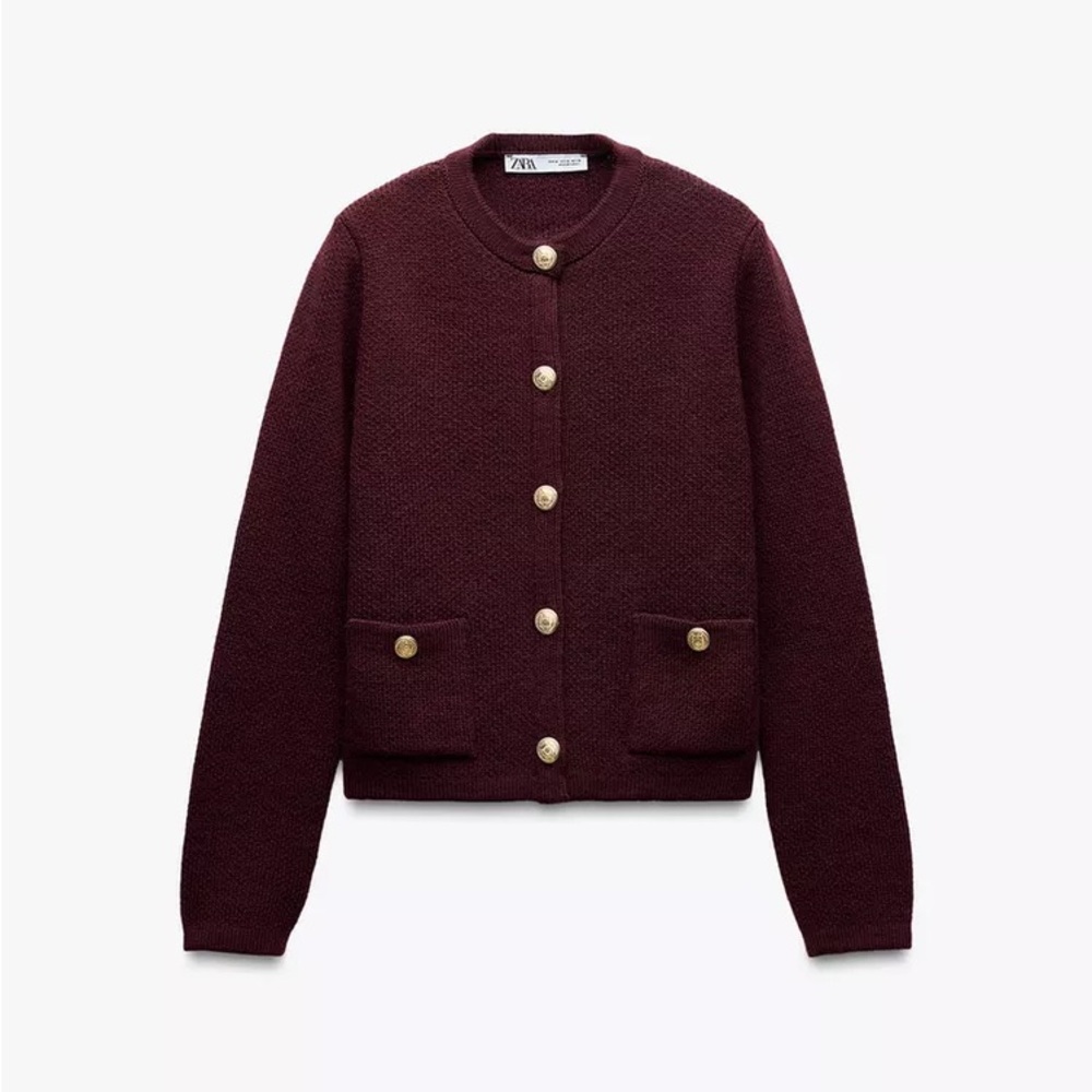 GOLDEN BUTTON KNIT CARDIGAN